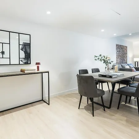Дом отдыха Luxury 3 Bed Apartment Монтероссо-аль-Маре
